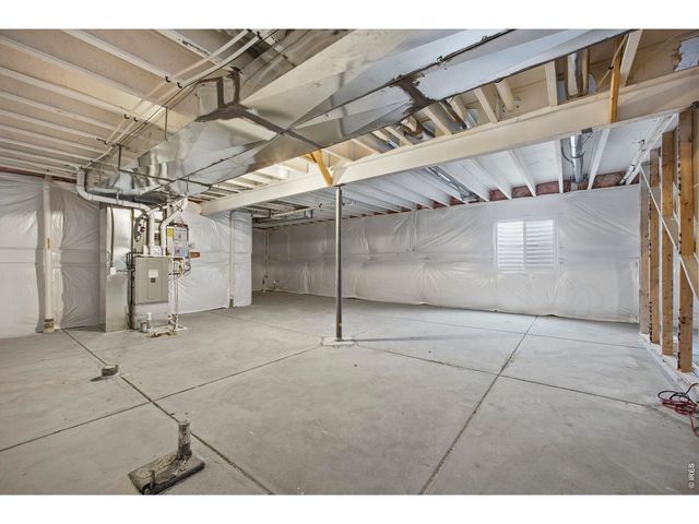 438 Overbrook Ln, Longmont, CO 80504