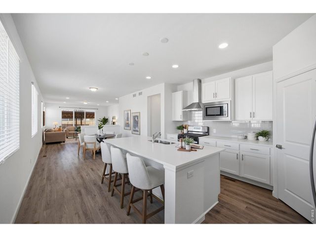 438 Overbrook Ln, Longmont, CO 80504