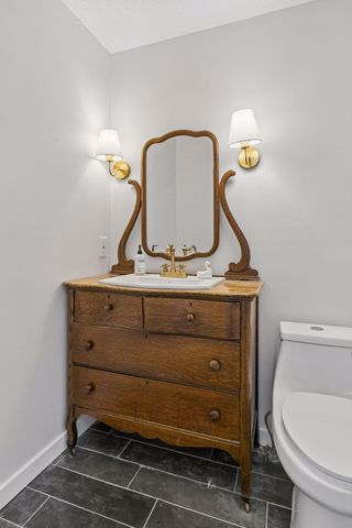 20955 Jamestown Avenue, Lakeville, MN 55044