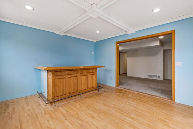 20955 Jamestown Avenue, Lakeville, MN 55044