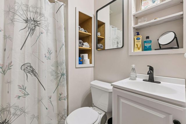 20955 Jamestown Avenue, Lakeville, MN 55044