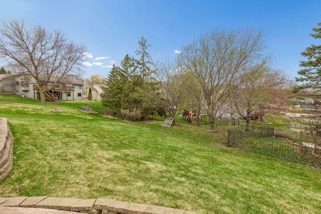 20955 Jamestown Avenue, Lakeville, MN 55044