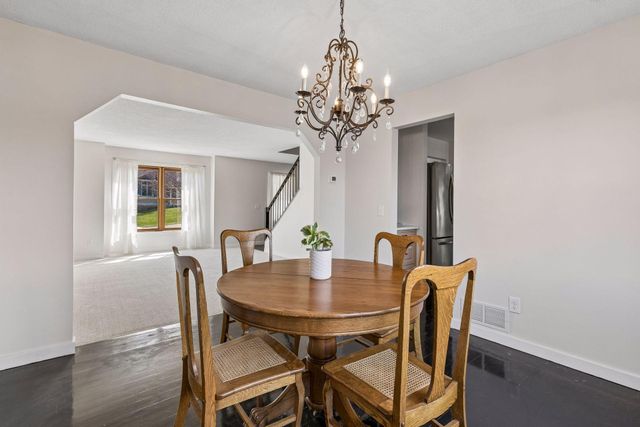 20955 Jamestown Avenue, Lakeville, MN 55044