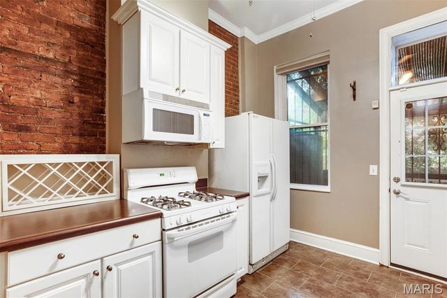 1908 California Avenue, St Louis, MO 63104