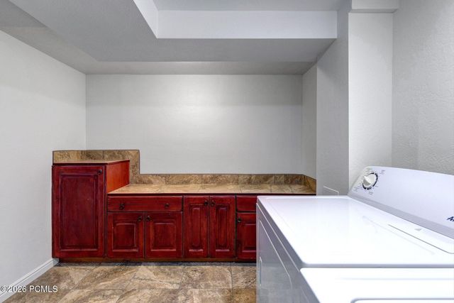 831 E Claybourne Avenue, Salt Lake City, UT 84106