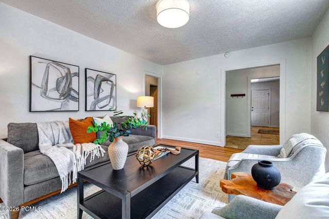 831 E Claybourne Avenue, Salt Lake City, UT 84106