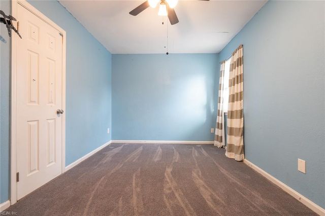 1864 Aquamarine DR, Virginia Beach, VA 23456