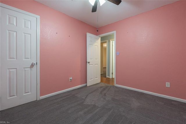 1864 Aquamarine DR, Virginia Beach, VA 23456