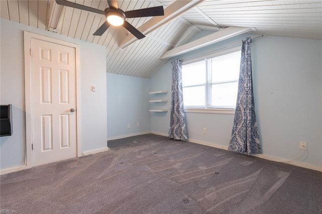 1864 Aquamarine DR, Virginia Beach, VA 23456