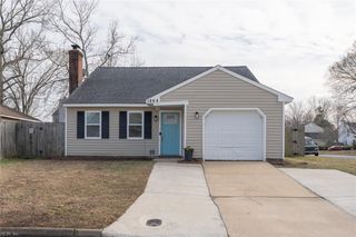 1864 Aquamarine DR, Virginia Beach, VA 23456