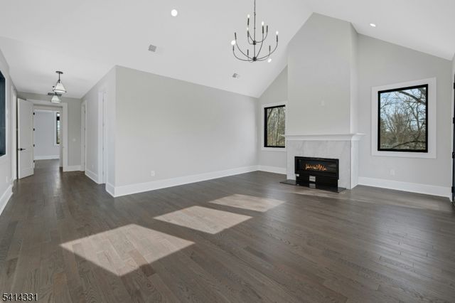 126 Emerson Ln, Berkeley Heights Twp., NJ 07922