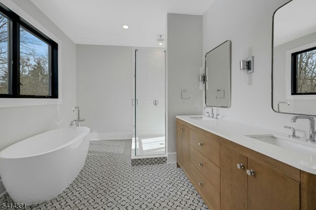 126 Emerson Ln, Berkeley Heights Twp., NJ 07922