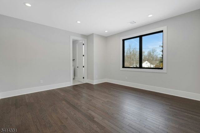 126 Emerson Ln, Berkeley Heights Twp., NJ 07922