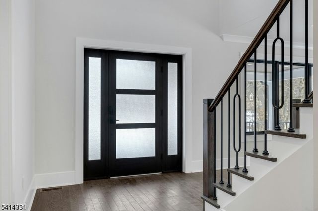 126 Emerson Ln, Berkeley Heights Twp., NJ 07922