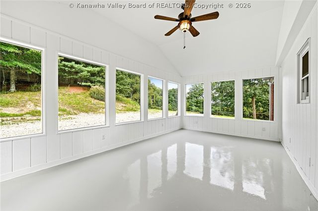 1589 Mount Alpha Road, Charleston, WV 25304