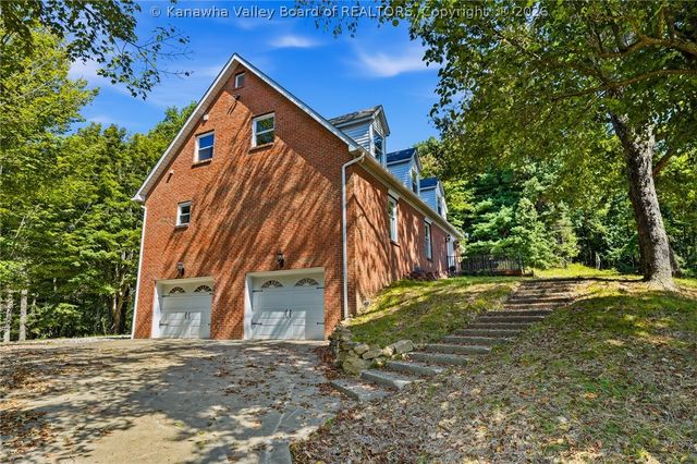 1589 Mount Alpha Road, Charleston, WV 25304