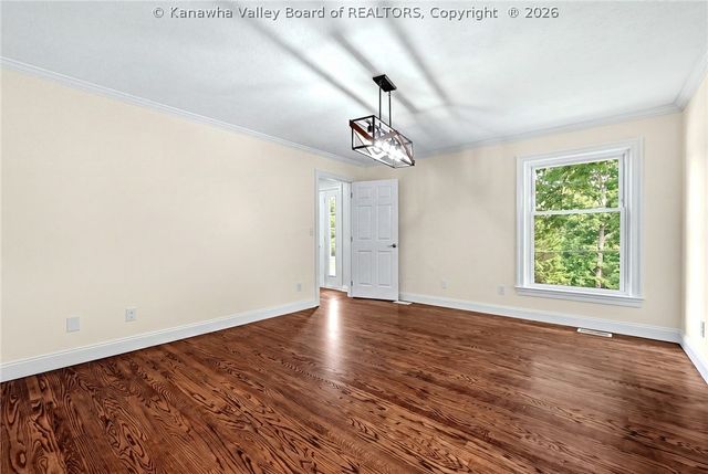 1589 Mount Alpha Road, Charleston, WV 25304
