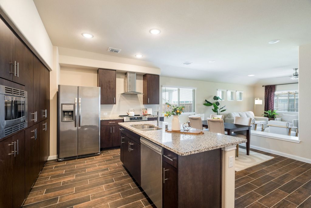 3204 Grande View, Aubrey, TX 76227 — exterior