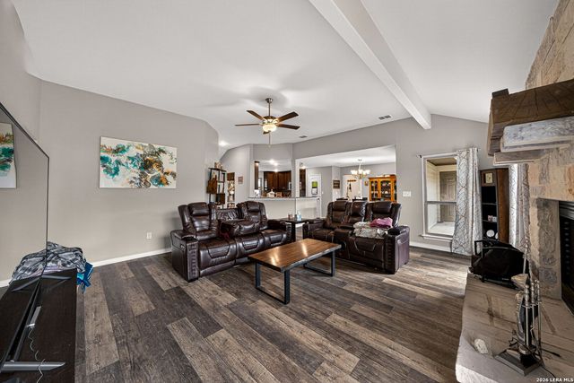 4317 CR 251, Hondo, TX 78861