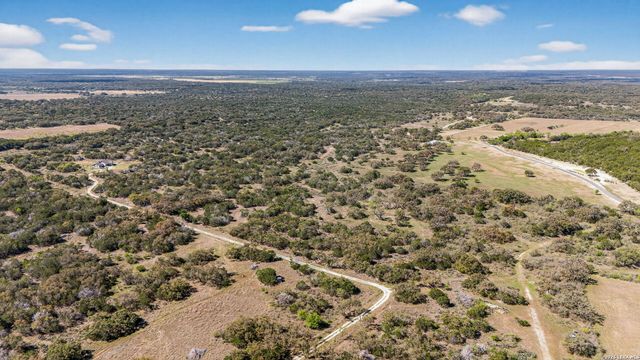4317 CR 251, Hondo, TX 78861