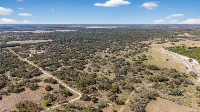 4317 CR 251, Hondo, TX 78861