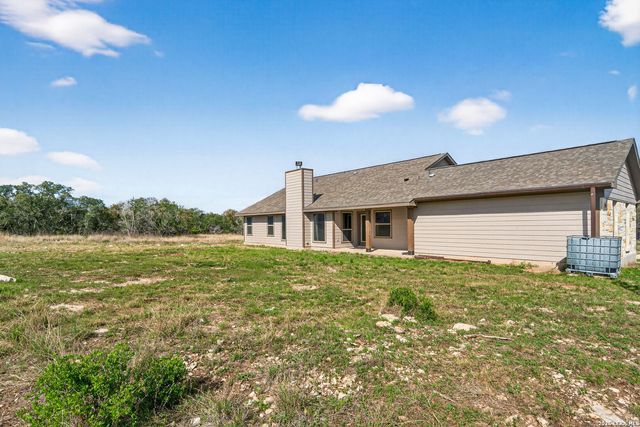 4317 CR 251, Hondo, TX 78861