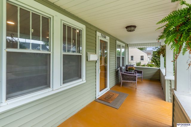 5880 Bancroft Street, Omaha, NE 68106