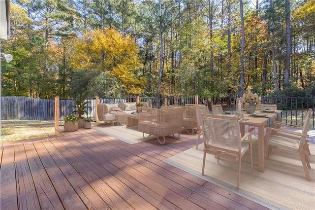 3967 Moos Creek Court, Loganville, GA 30052