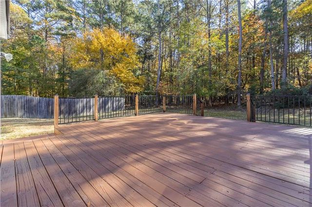 3967 Moos Creek Court, Loganville, GA 30052