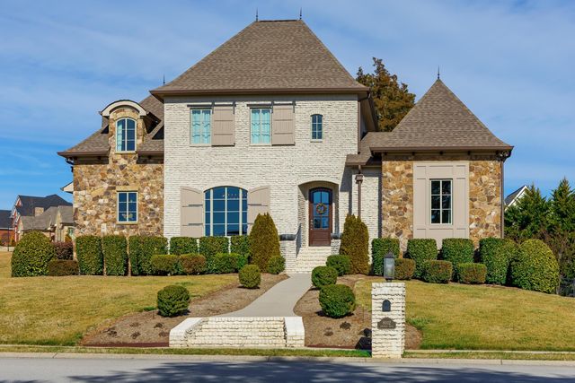 8002 Jonathan Drive, Ooltewah, TN 37363