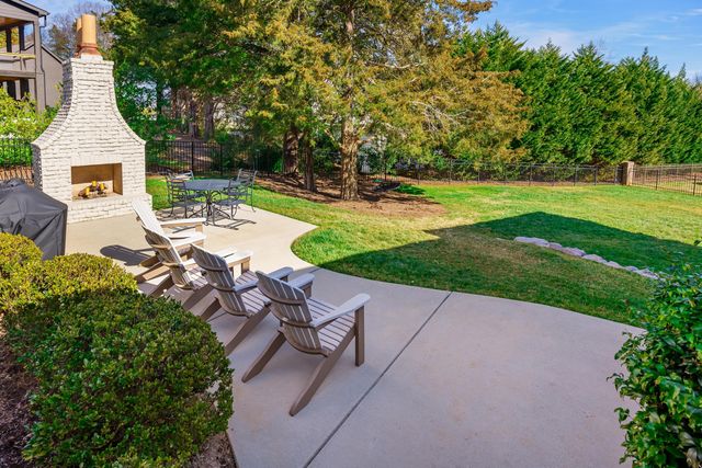 8002 Jonathan Drive, Ooltewah, TN 37363