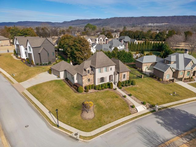 8002 Jonathan Drive, Ooltewah, TN 37363