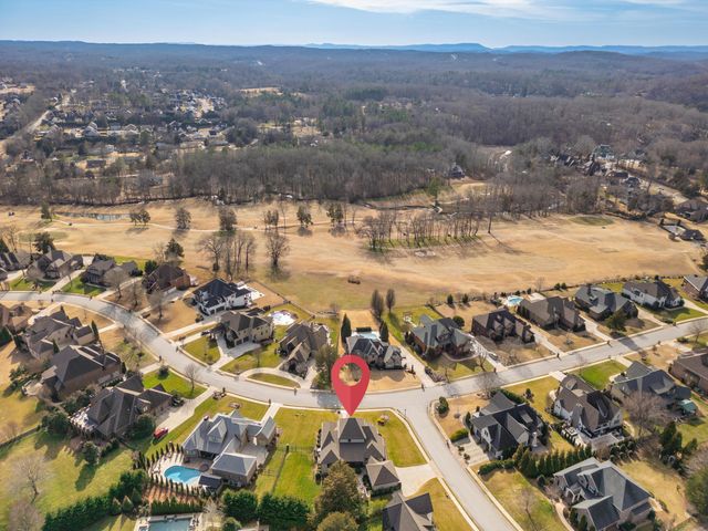 8002 Jonathan Drive, Ooltewah, TN 37363