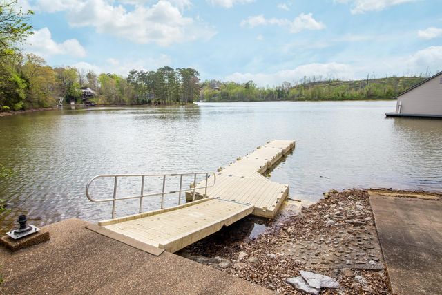 8002 Jonathan Drive, Ooltewah, TN 37363