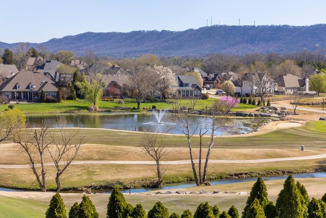 8002 Jonathan Drive, Ooltewah, TN 37363