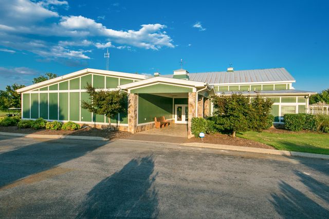 8002 Jonathan Drive, Ooltewah, TN 37363