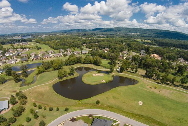 8002 Jonathan Drive, Ooltewah, TN 37363