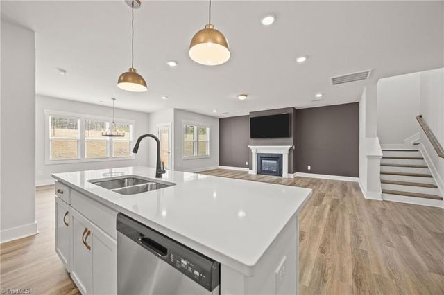 9151 Stoney River Lane, Kernersville, NC 27284