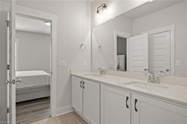 9151 Stoney River Lane, Kernersville, NC 27284