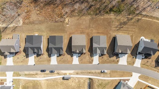 9151 Stoney River Lane, Kernersville, NC 27284