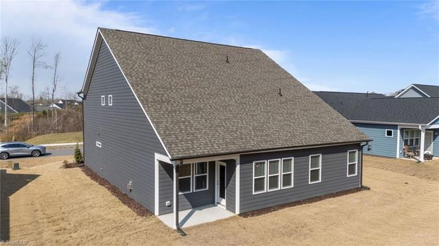 9151 Stoney River Lane, Kernersville, NC 27284