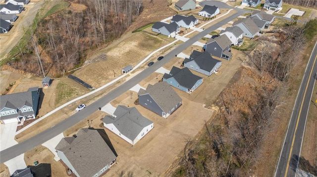 9151 Stoney River Lane, Kernersville, NC 27284