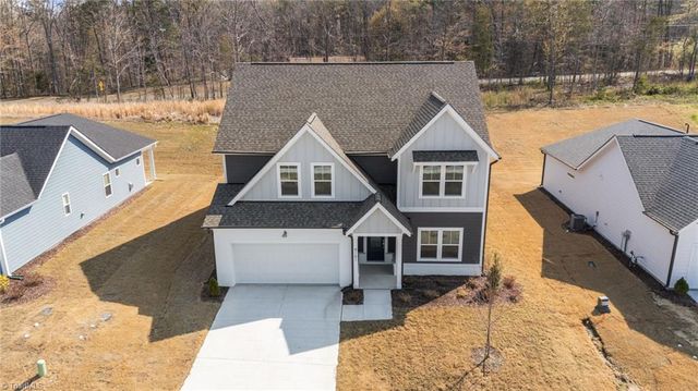 9151 Stoney River Lane, Kernersville, NC 27284