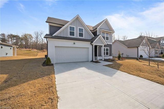 9151 Stoney River Lane, Kernersville, NC 27284