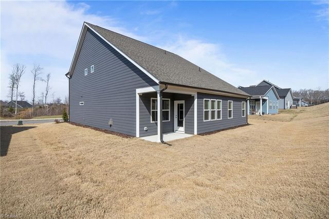 9151 Stoney River Lane, Kernersville, NC 27284
