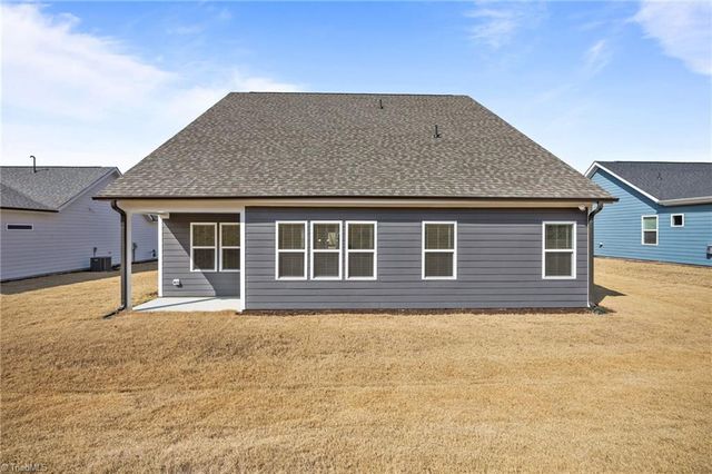 9151 Stoney River Lane, Kernersville, NC 27284