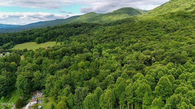 180 Bill Nave Loop, Elizabethton, TN 37643