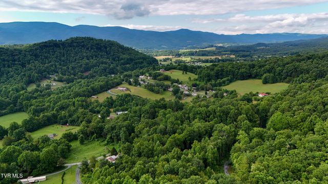 180 Bill Nave Loop, Elizabethton, TN 37643