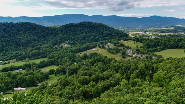 180 Bill Nave Loop, Elizabethton, TN 37643