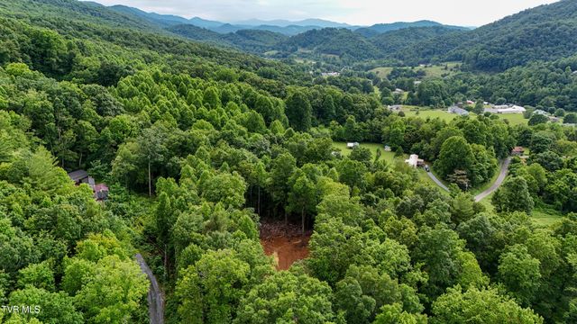 180 Bill Nave Loop, Elizabethton, TN 37643